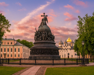 «Великий древний Новгород + Императорский Петербург»  для корпоративных групп на 3 дня/ 2 ночи
