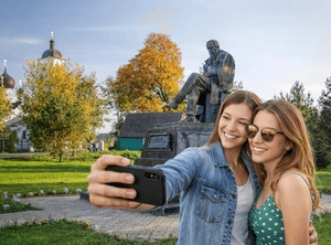 По северо-западным рубежам: Великий Новгород и Псков, 3 дня + ж/д, май - декабрь  резиденция Новгородских владык, экспозиция музея 